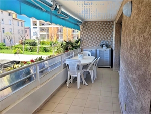 t4 à la vente -   13012  MARSEILLE 12EME, surface 92 m2 vente t4 - UBI468362522